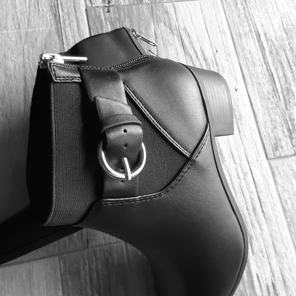 Women shoes